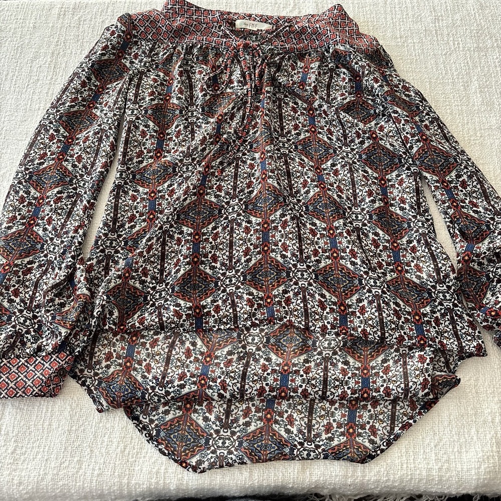 Love Fire Los Angeles Blouse Womens XS Boho Geometric Semi Sheer V-Neck Top